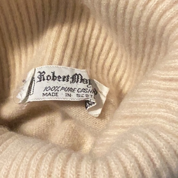Robert Maynard Vintage Cashmere Cream Turtleneck Sweater S ? READ - Picture 5 of 5